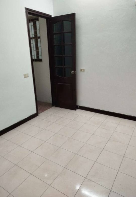 Cho thuê nhà ngõ 354 Trường Chinh 31m2, 3 tầng, 2 ngủ, 6 triệu ở nhóm thoải mái vào ngay - Ảnh 4